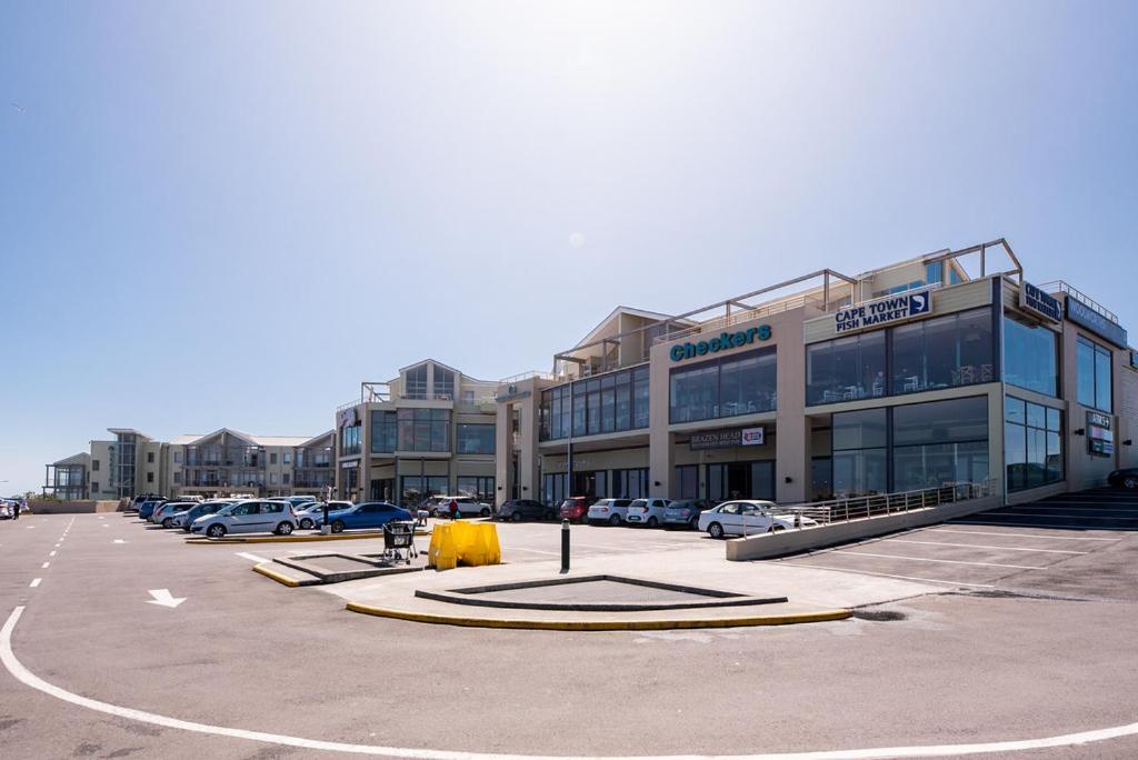 Apartment Luxury Beachfront Loft , L21 Seaside Village, Big Bay, Cape Town- 3 Bedroom *
