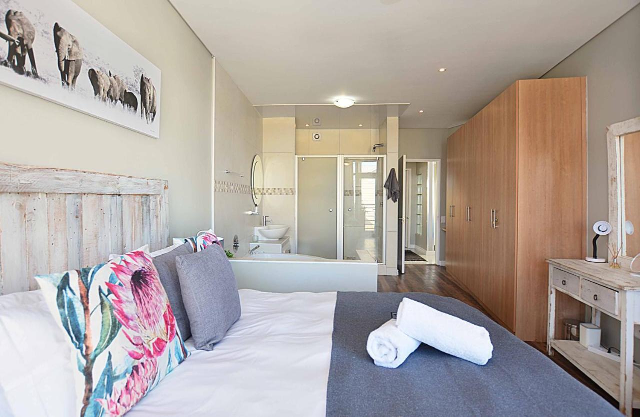 Luxury Beachfront Loft , L21 Seaside Village, Big Bay, Cape Town- 3 Bedroom Apartment *
